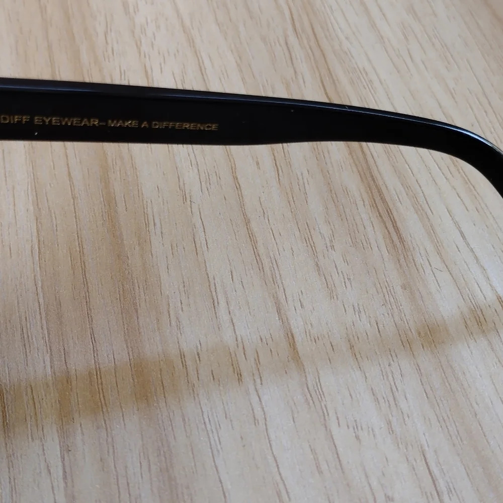 Diff Eyewear Noemi Bk-Gr238p Polarized Black Squa… - image 5